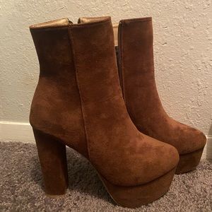 suede platform brown boots size 6